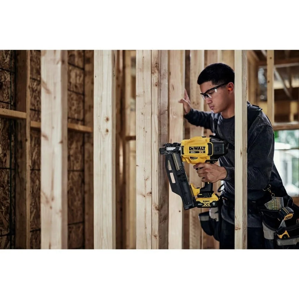 Dewalt DCN920B 20V MAX Brushless 21 - Degree Lithium - Ion Cordless Plastic Framing Nailer Tool Only - Product image 8